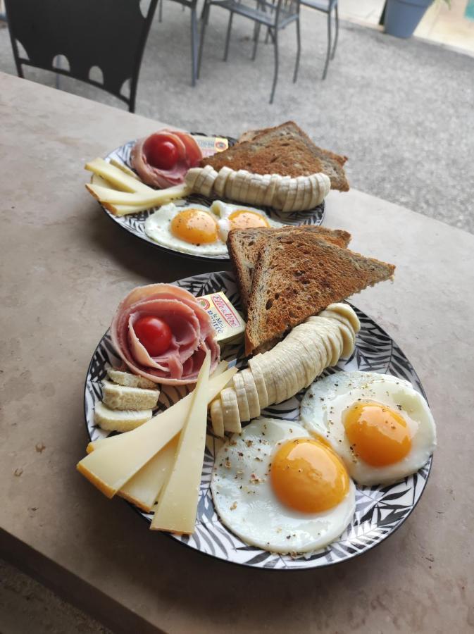 Chambre Familiale "Le Pecher" Saillans  外观 照片