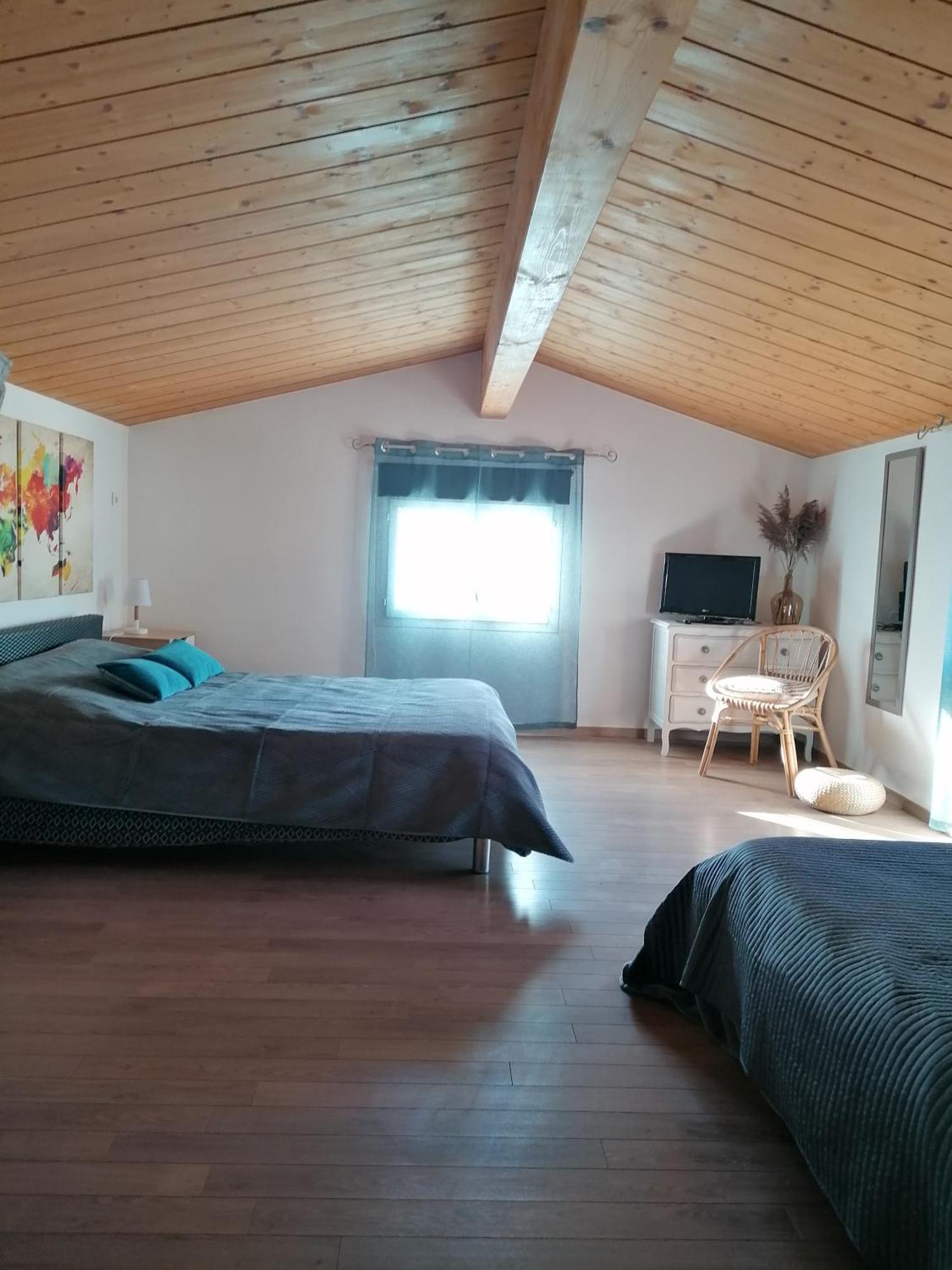 Chambre Familiale "Le Pecher" Saillans  客房 照片